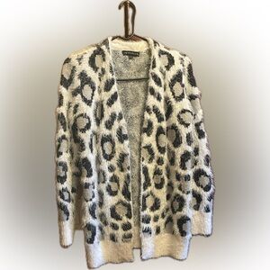 Love Ellie Ronni Feather Yarn Cardigan